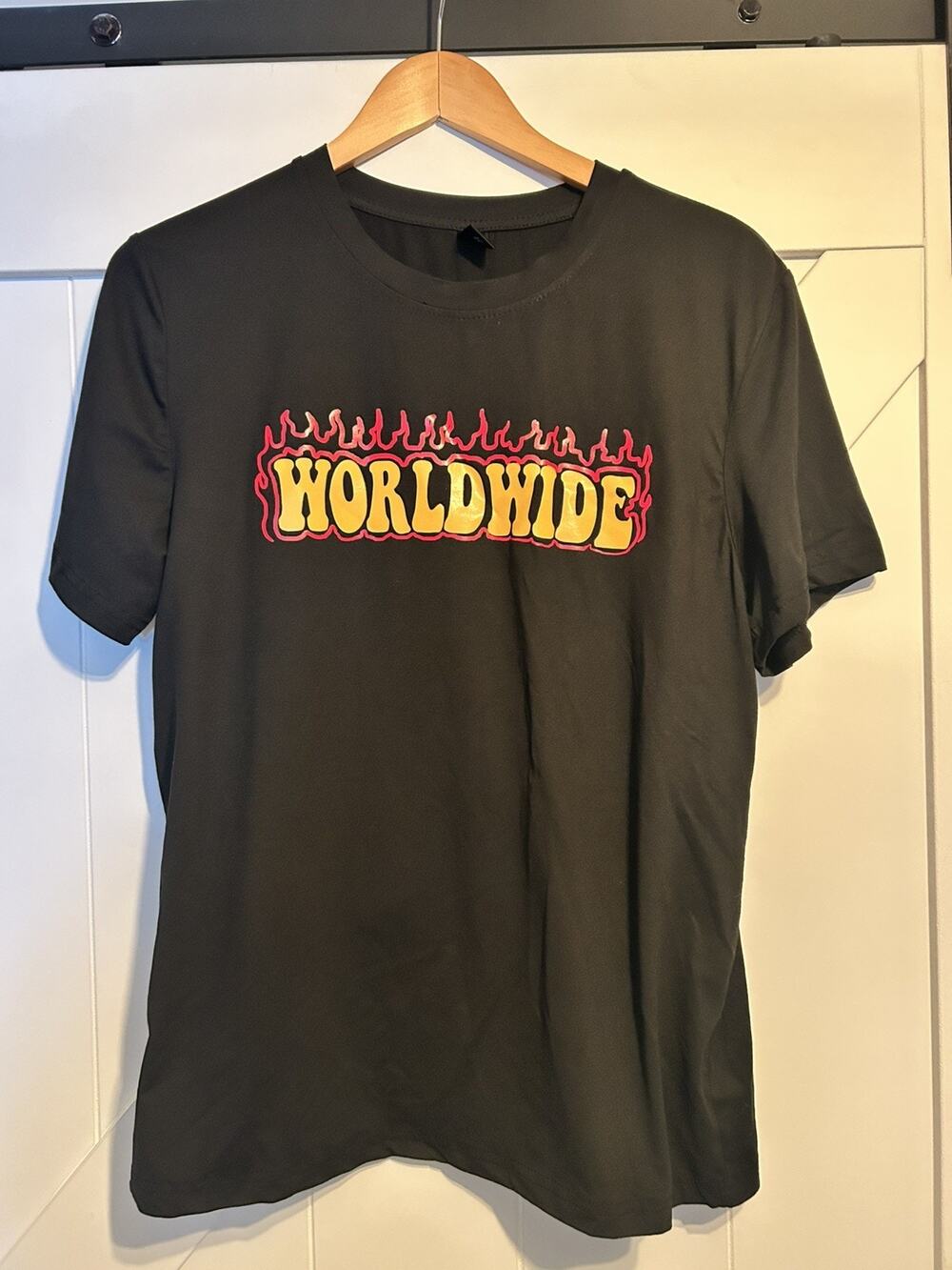 Romwe T Shirt Mens M Black Graphic Worldwide Fire Font Streetwear